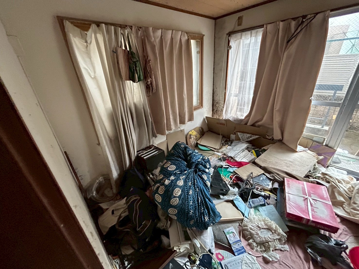 京都市左京区 ゴミ屋敷片付け作業 Before